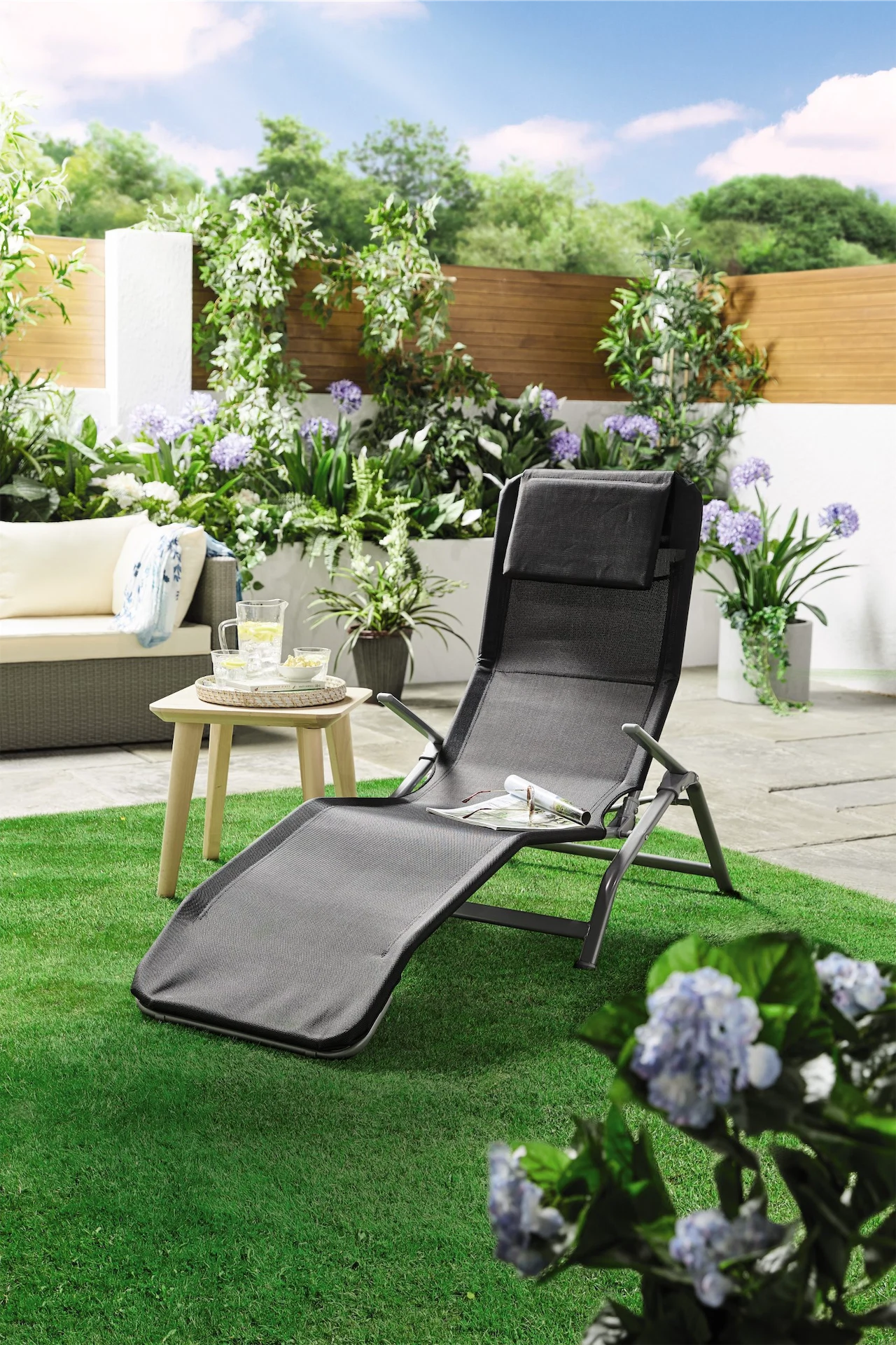 Reclining Sun Lounger €39.99