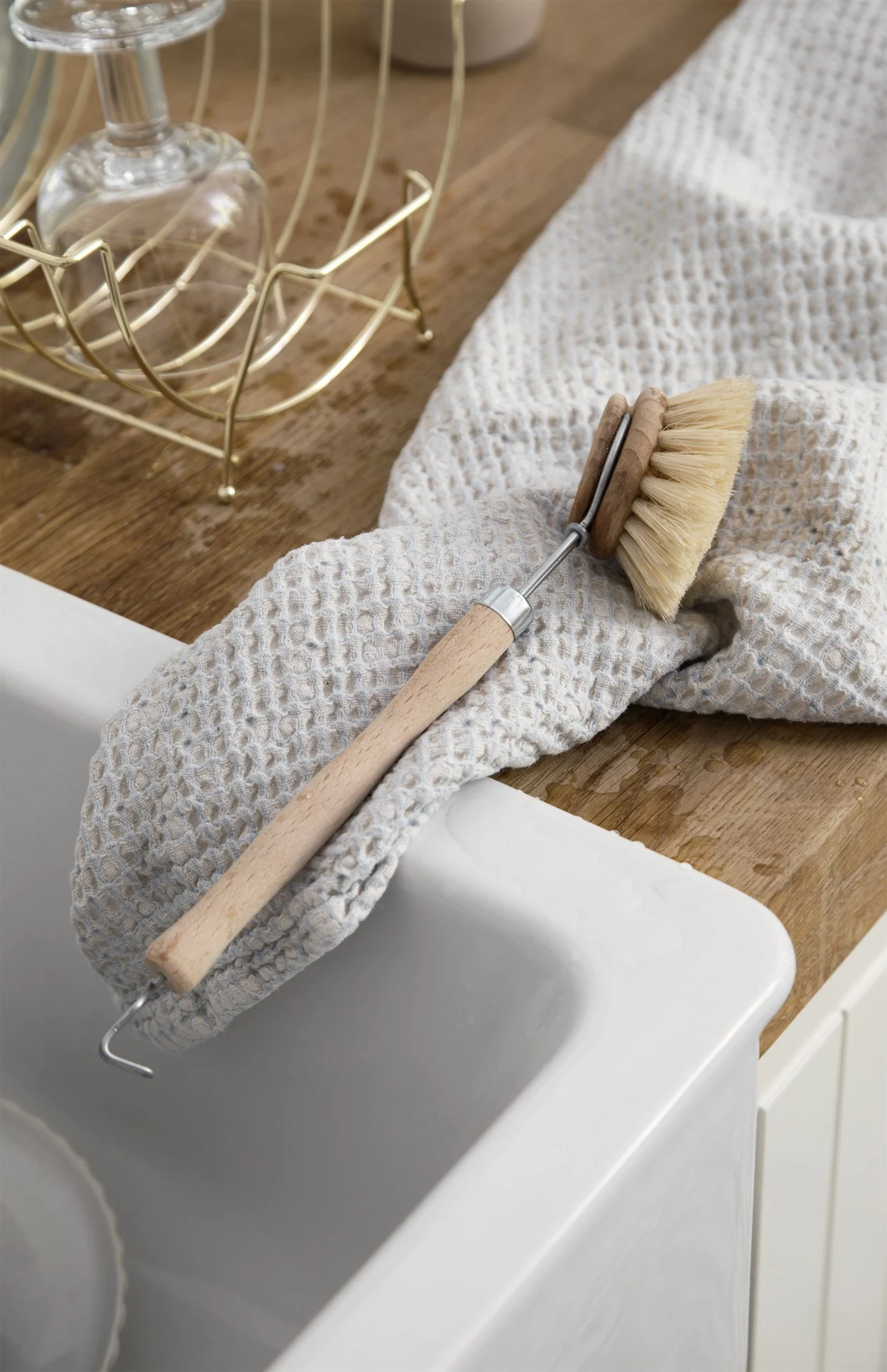 Dish brush, €1.98, dish cloth €1.44