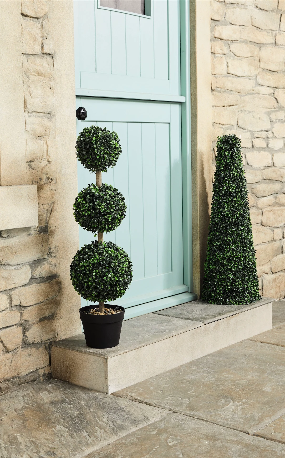 Topiary Trio Tree/Obelisk €24.99