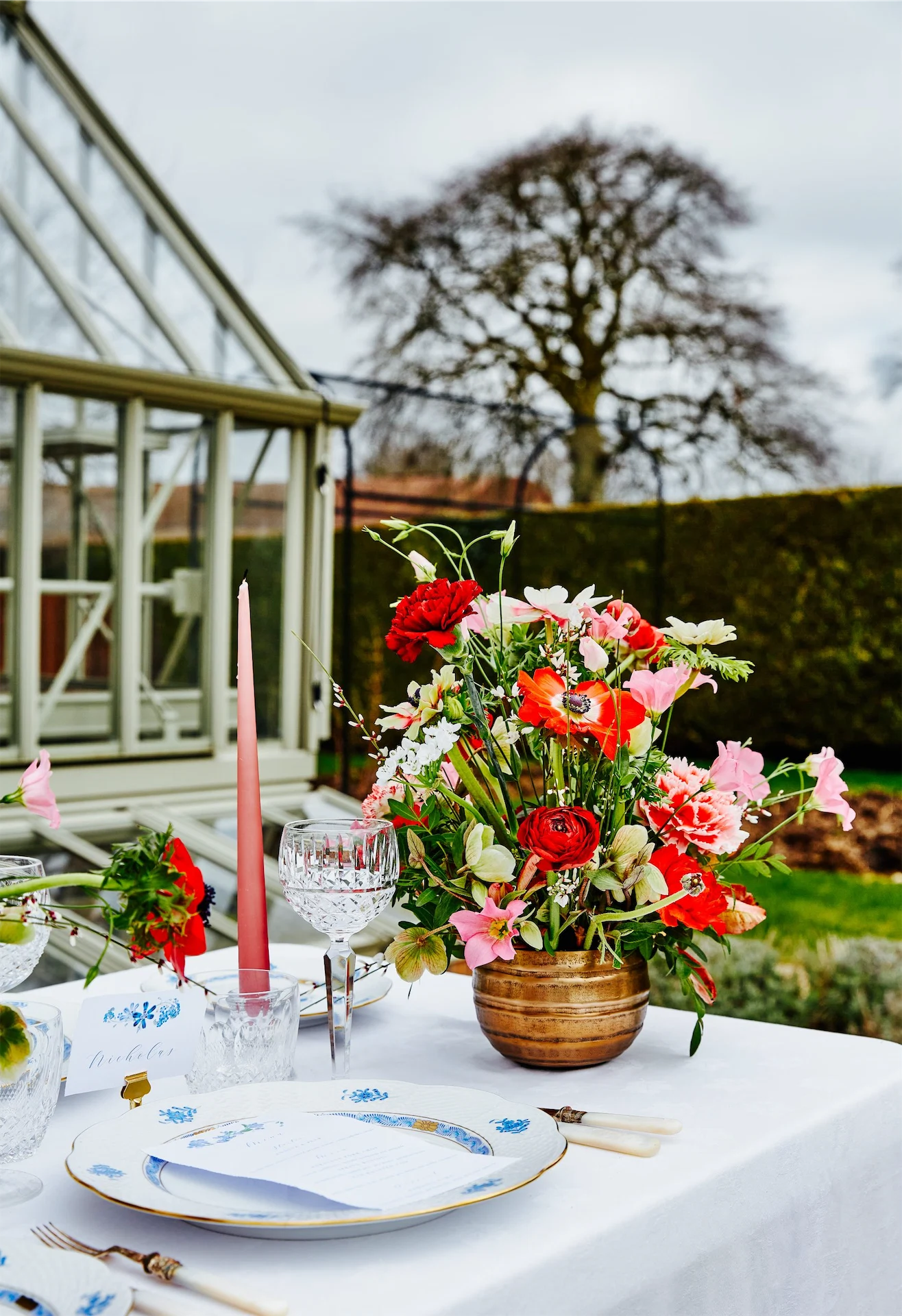 planning a small wedding