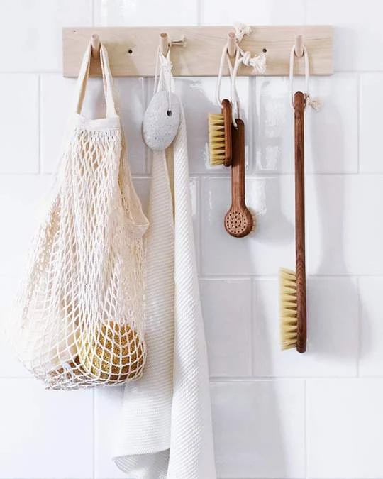 Summery interiors buys under €30