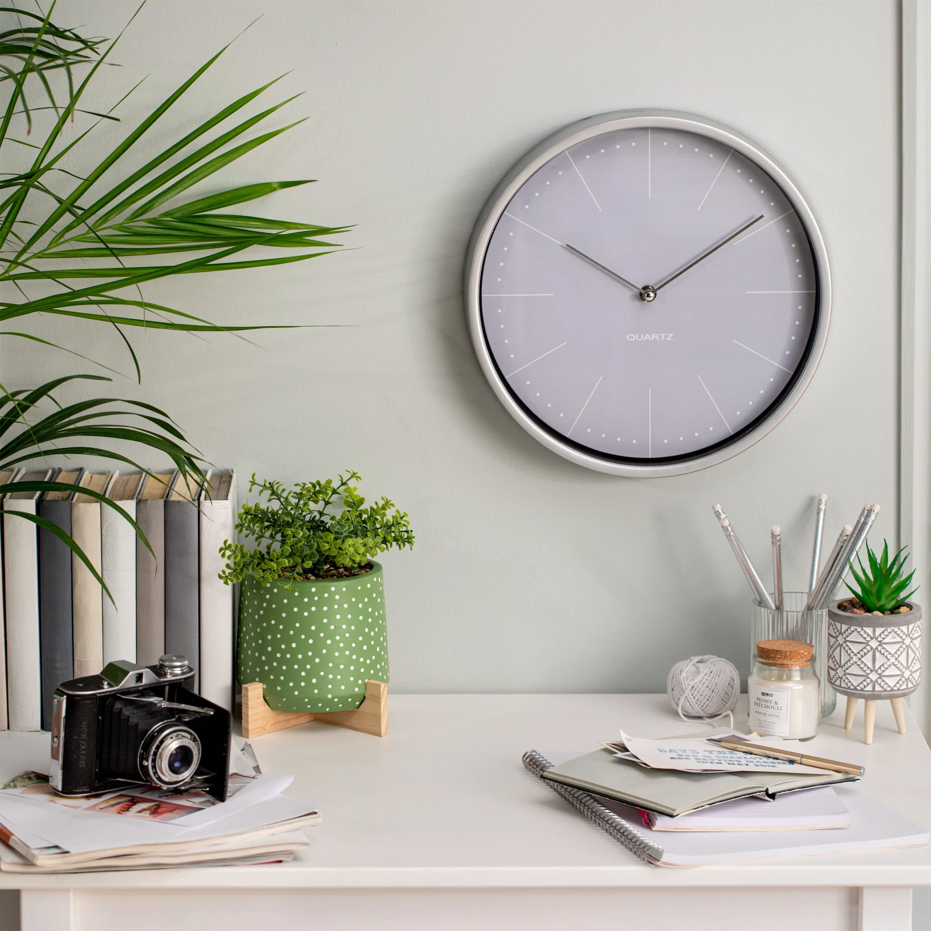 Printed clock €8