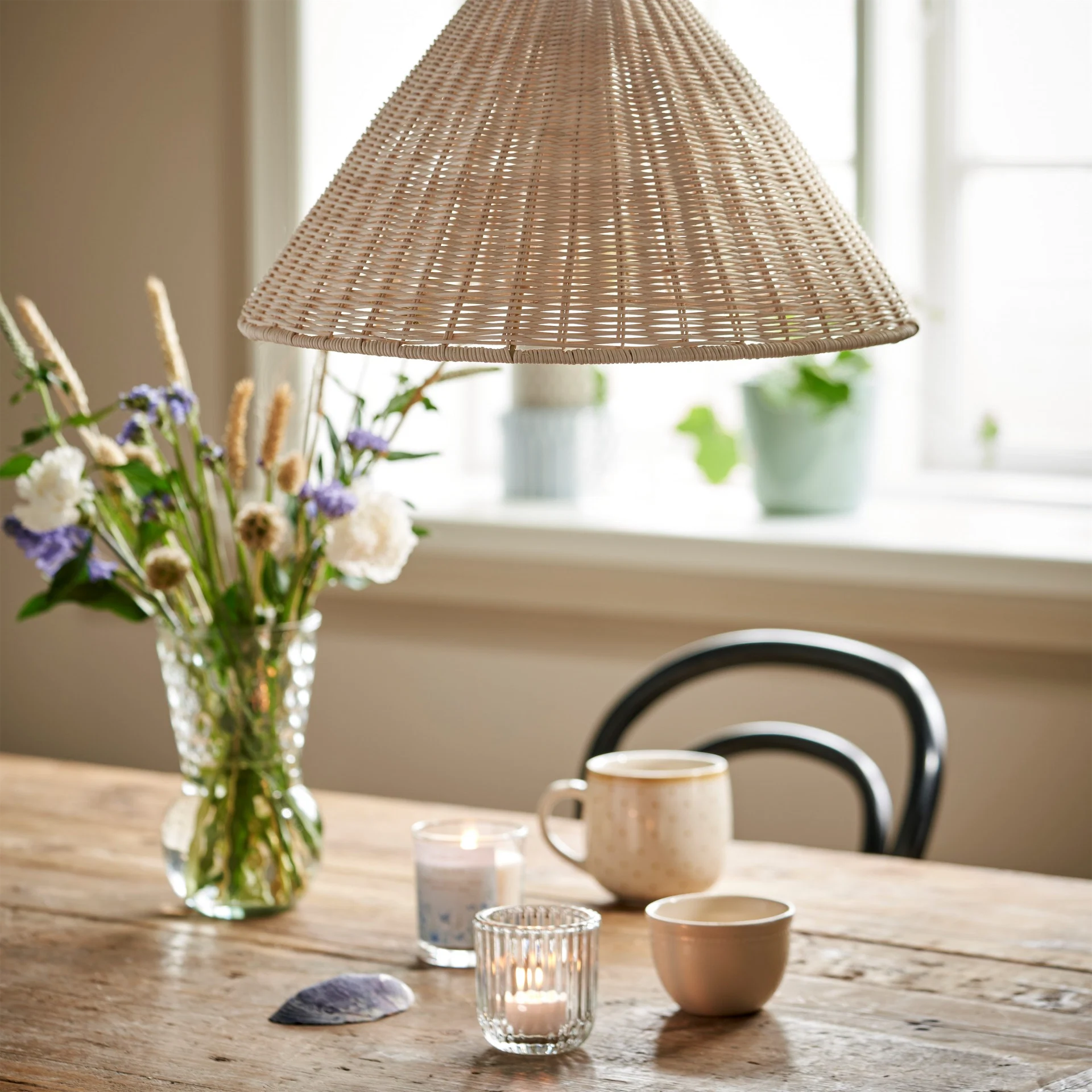 Rustic baskets, cute plant pots and a rattan lamp: our summer wishlist from Søstrene Grene’s latest collection