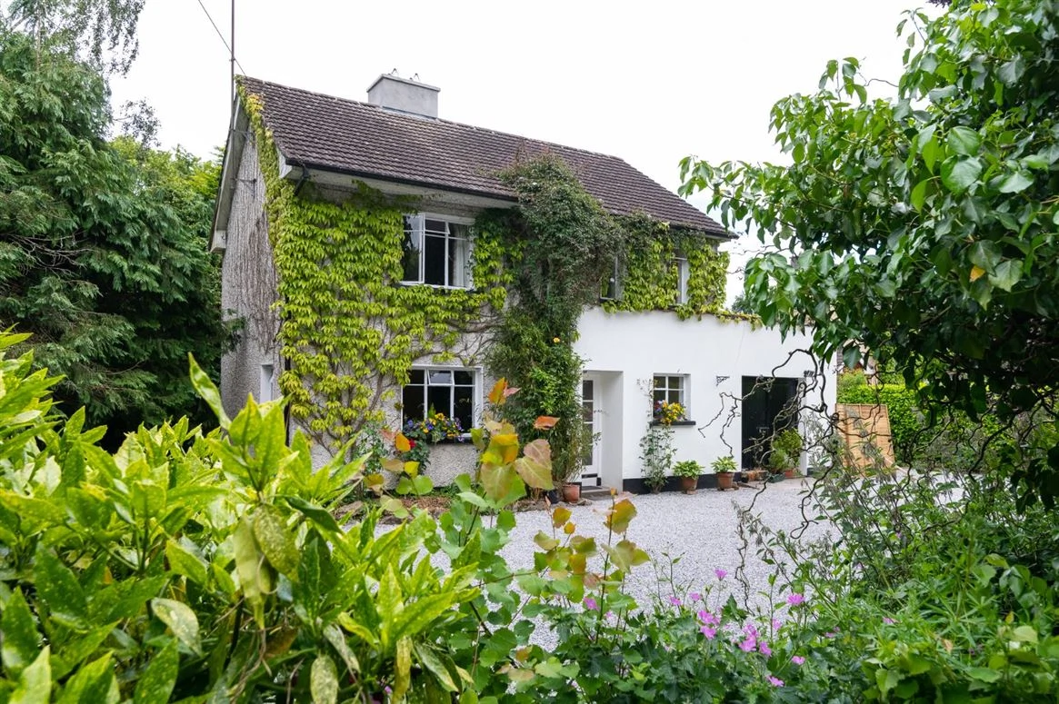 These 3 homes have plenty of character and outdoor space, all for €350,000