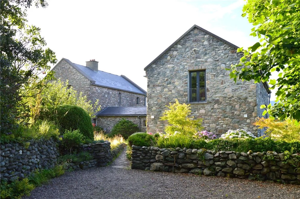 This incredibly luxurious rural idyll in Kerry with mountain views on the market for €1.1 million