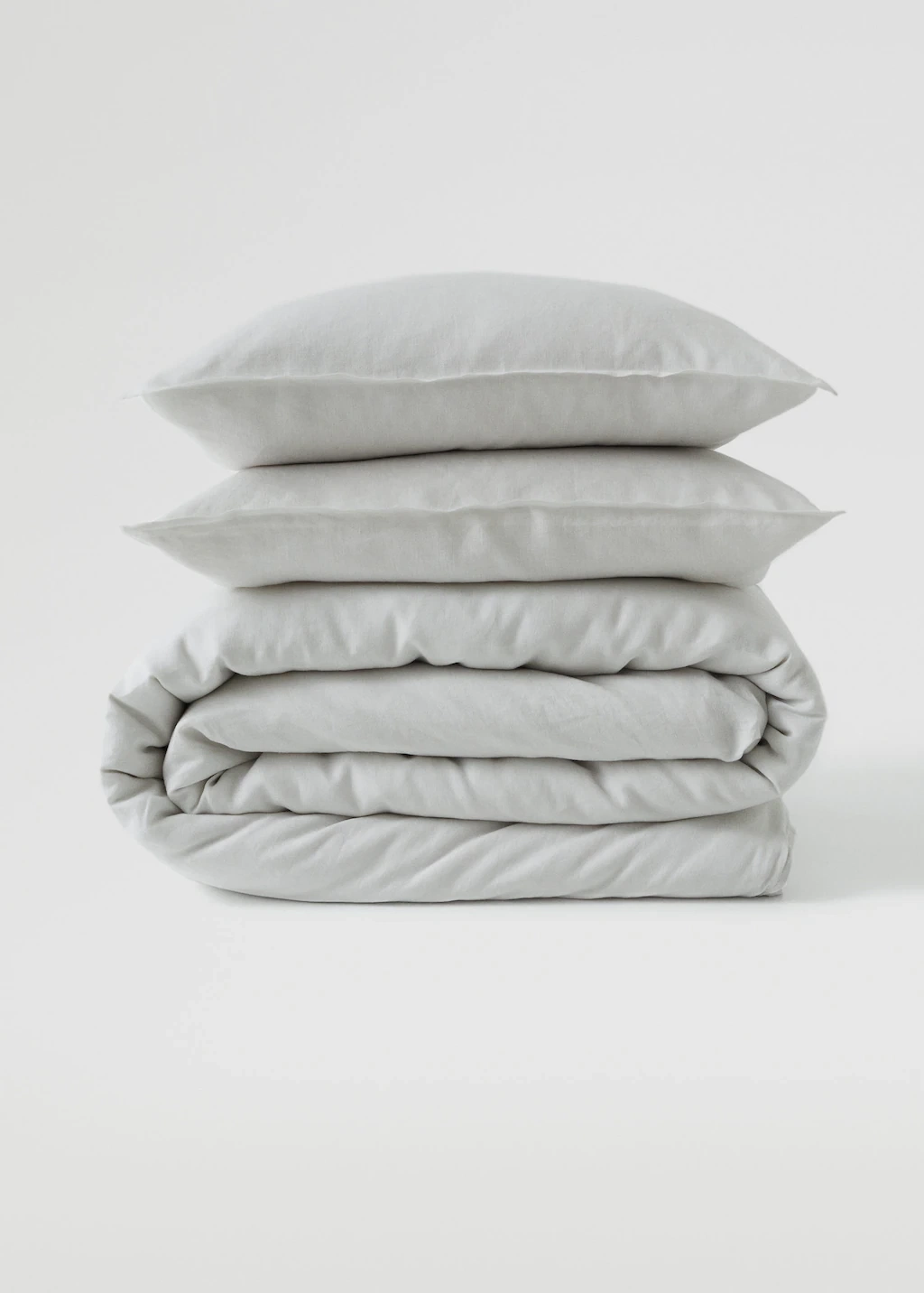 Linen duvet cover, €69.99, Mango