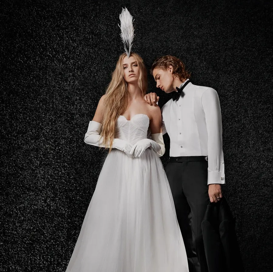 Vera Wang set to launch an affordable bridal collection (with 60 dresses!)