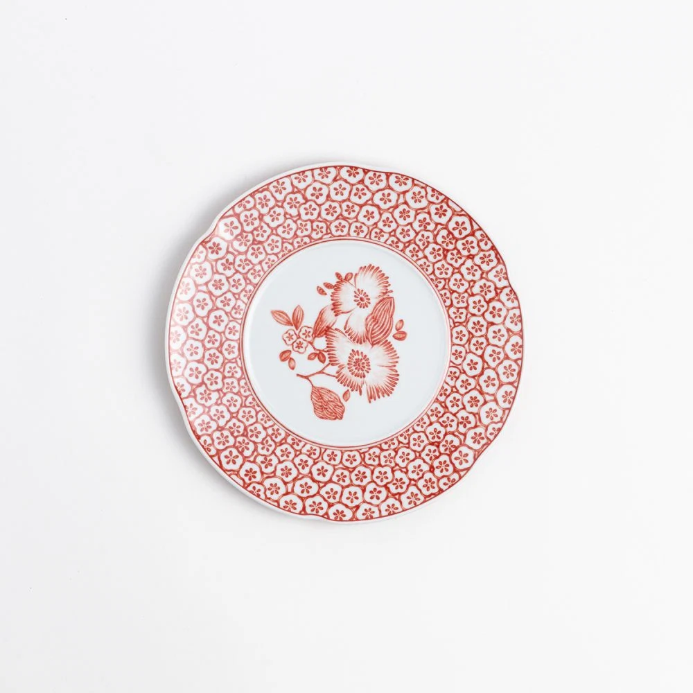 Oscar de la Renta dessert plate, €24.95, Signature Editions