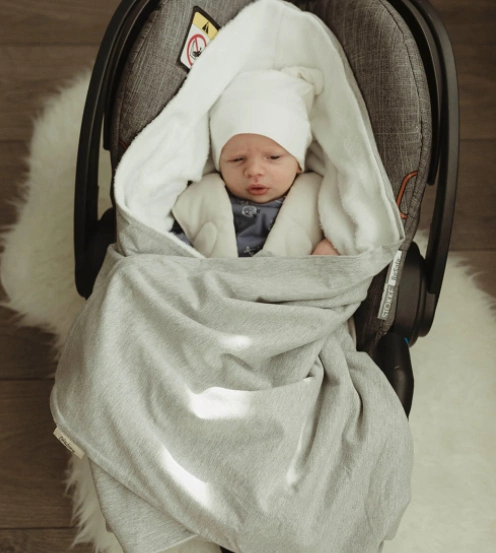 Lil&Izzy Universal Baby Blanket, €49.99