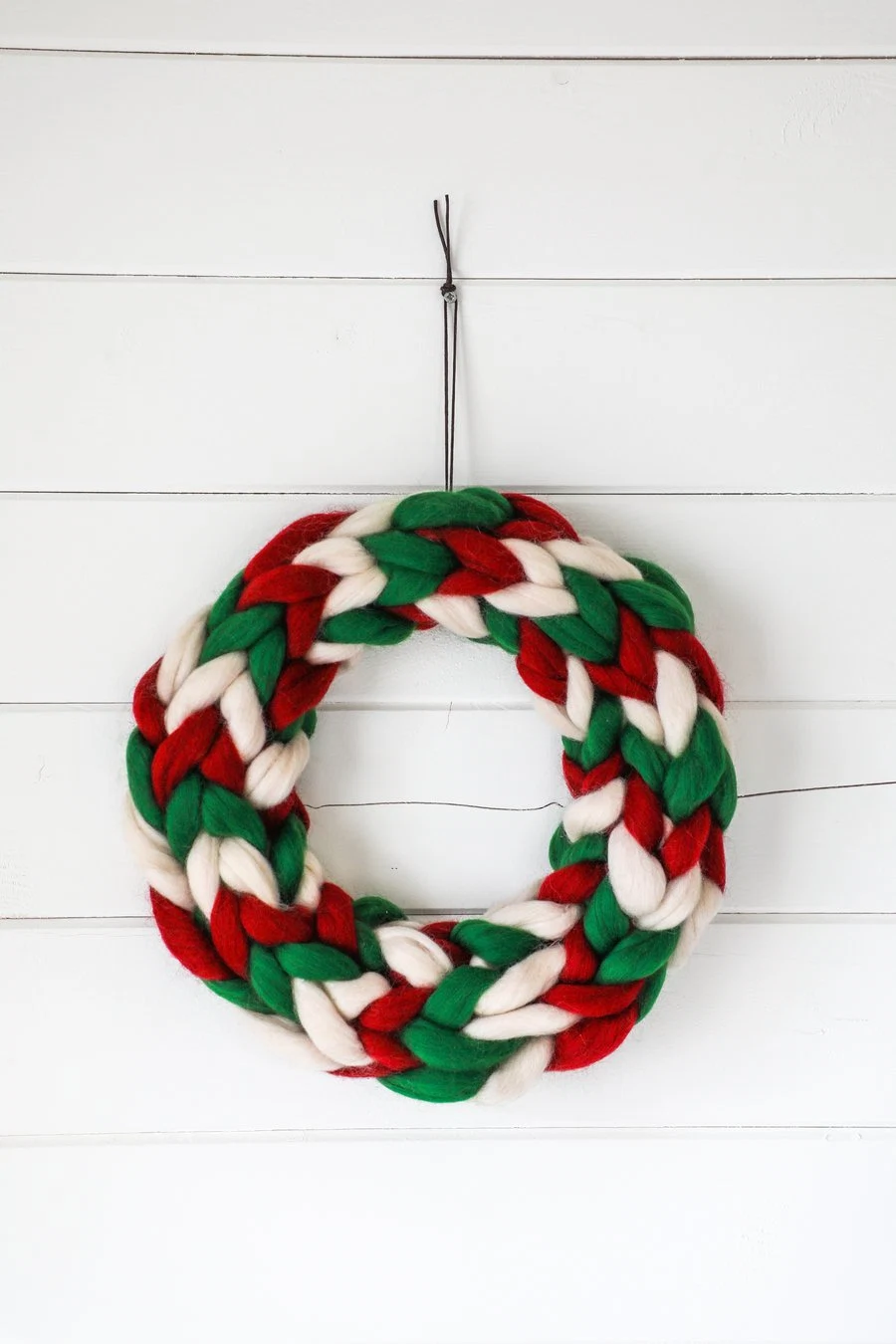 Olannmor Christmas Wreath, €45