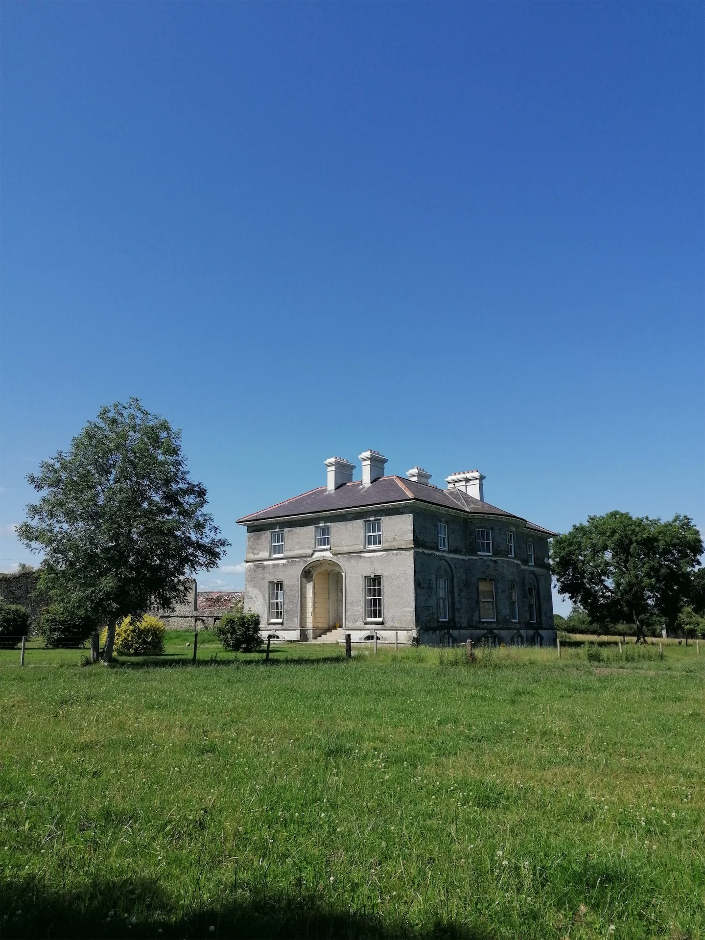 Meet the couples taking on Ireland’s crumbling historical homes