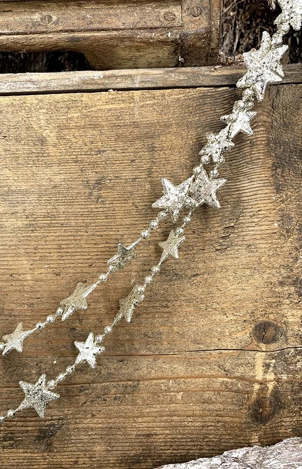 Glitter mini star garland, €7.95