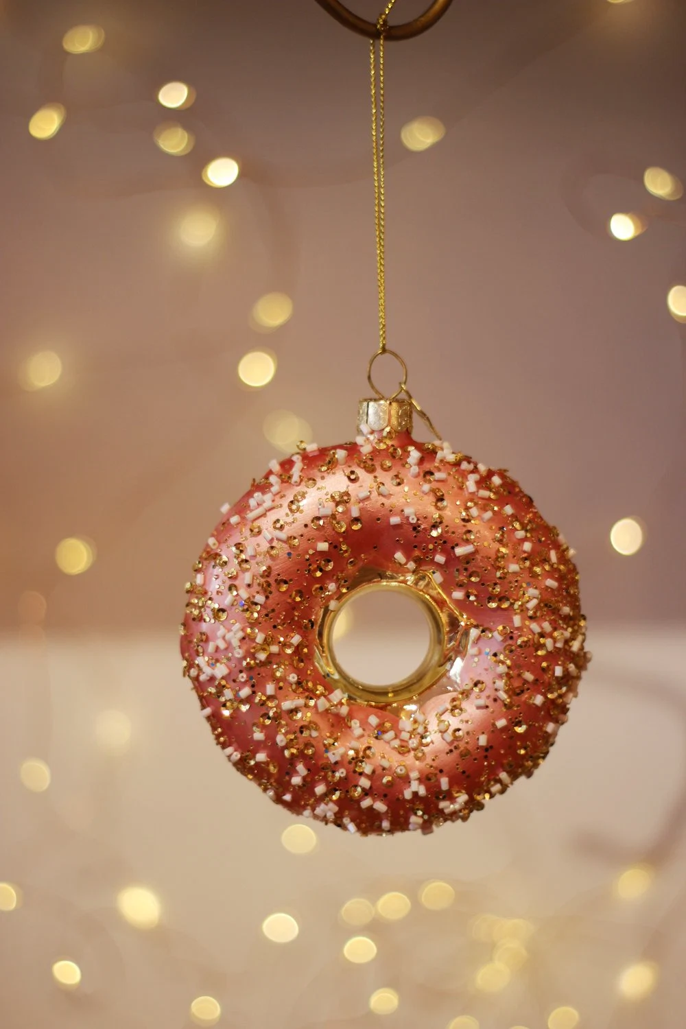 Donut decoration, €13