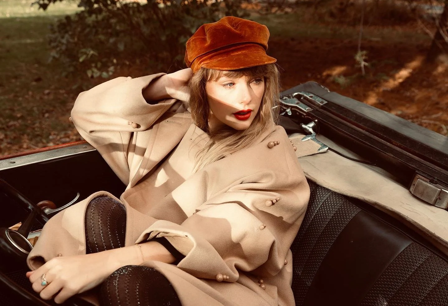 Once again, Taylor Swift is being forced to defend herself against a man