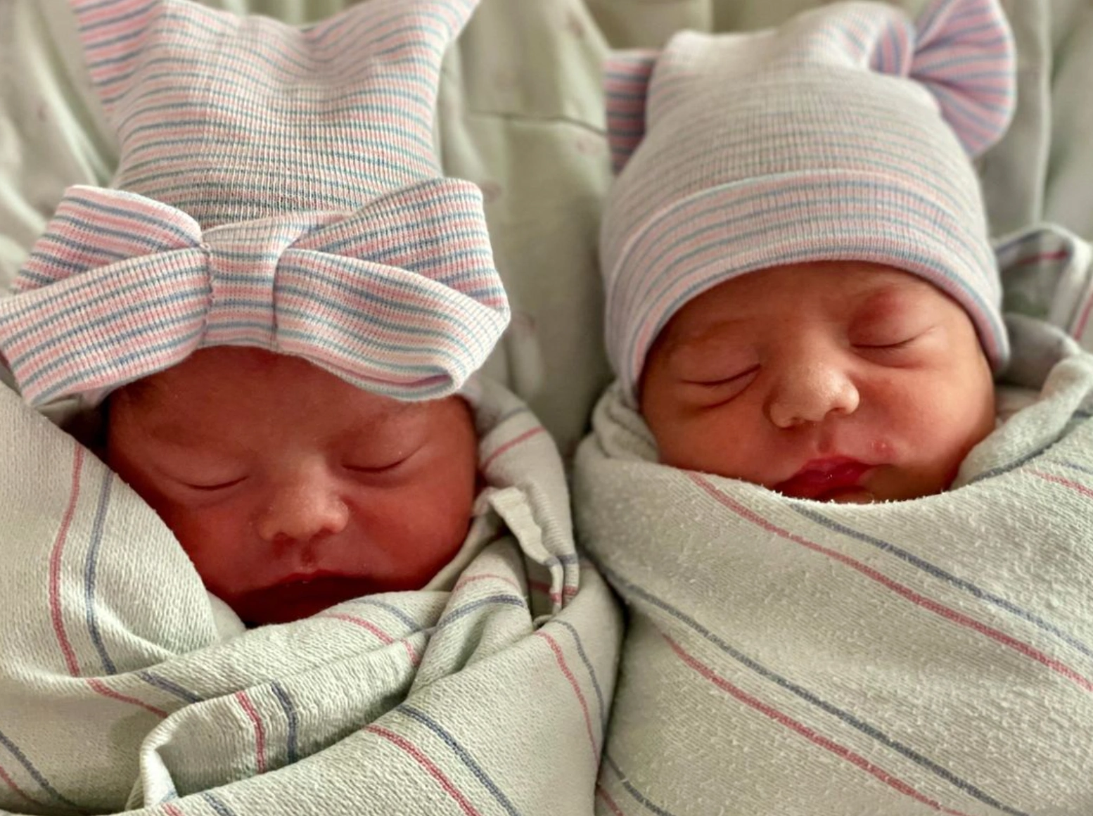 1 in 2 million: Twins born 15 minutes apart in different years 1 in 2 million: Twins born 15 minutes apart in different years