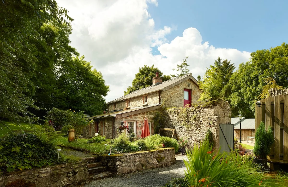 7 gorgeous AirBnbs to book with your pals for the long St Patricks weekend