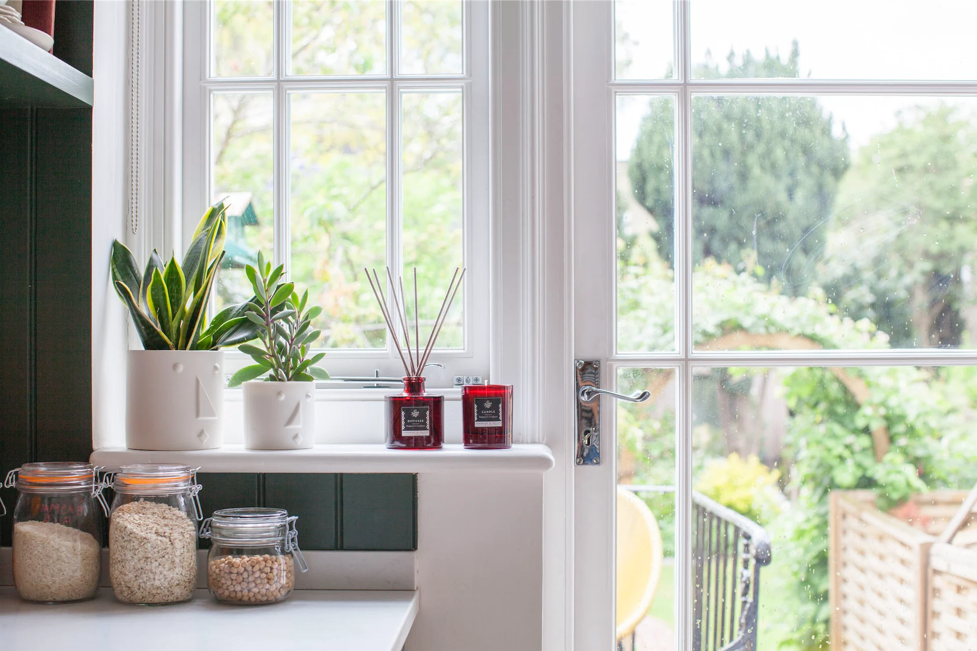 4 candle scents for every mood