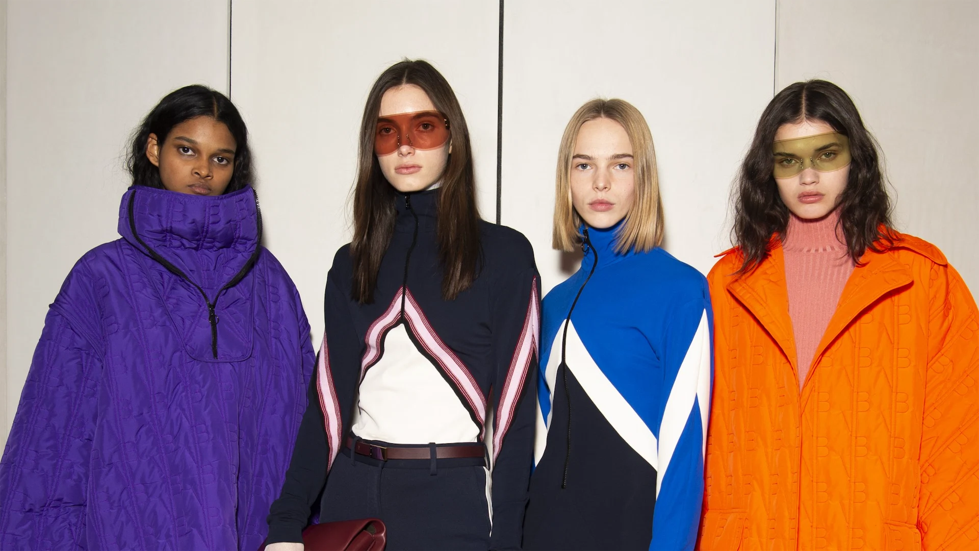 How to recreate the Victoria Beckham AW22 polished naturally textured hair