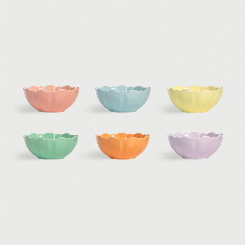 Small scallop bowl, €8 each, April and the Bear
