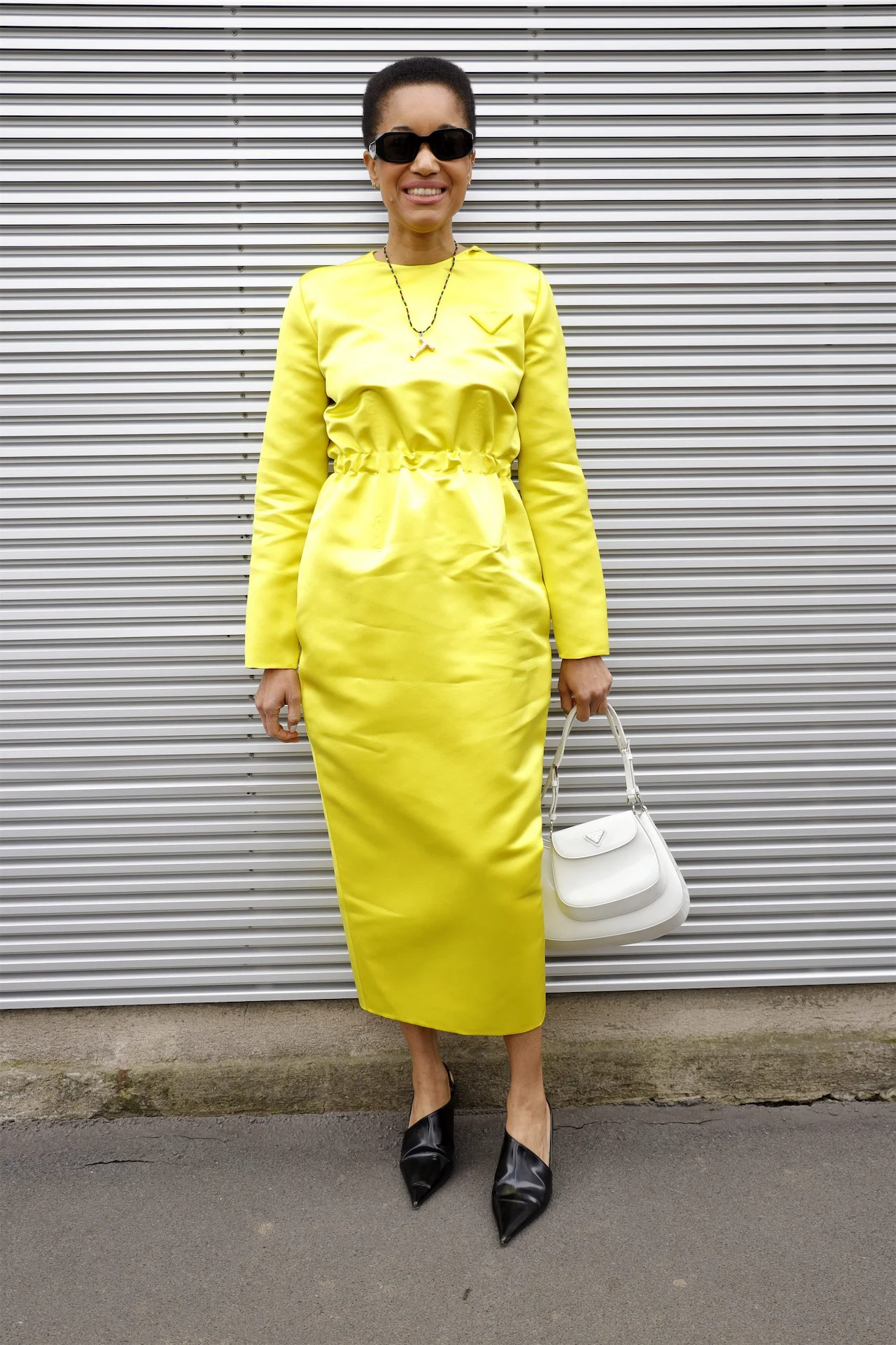 How to dress for work when it's hot