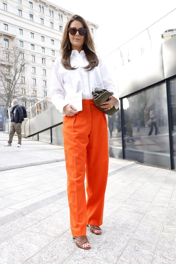 How to dress for work when it's hot