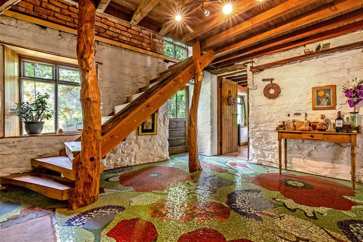 Leitrim cottage for sale hall