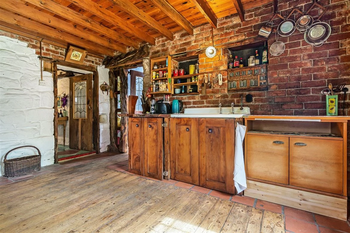 Leitrim cottage for sale kitchen