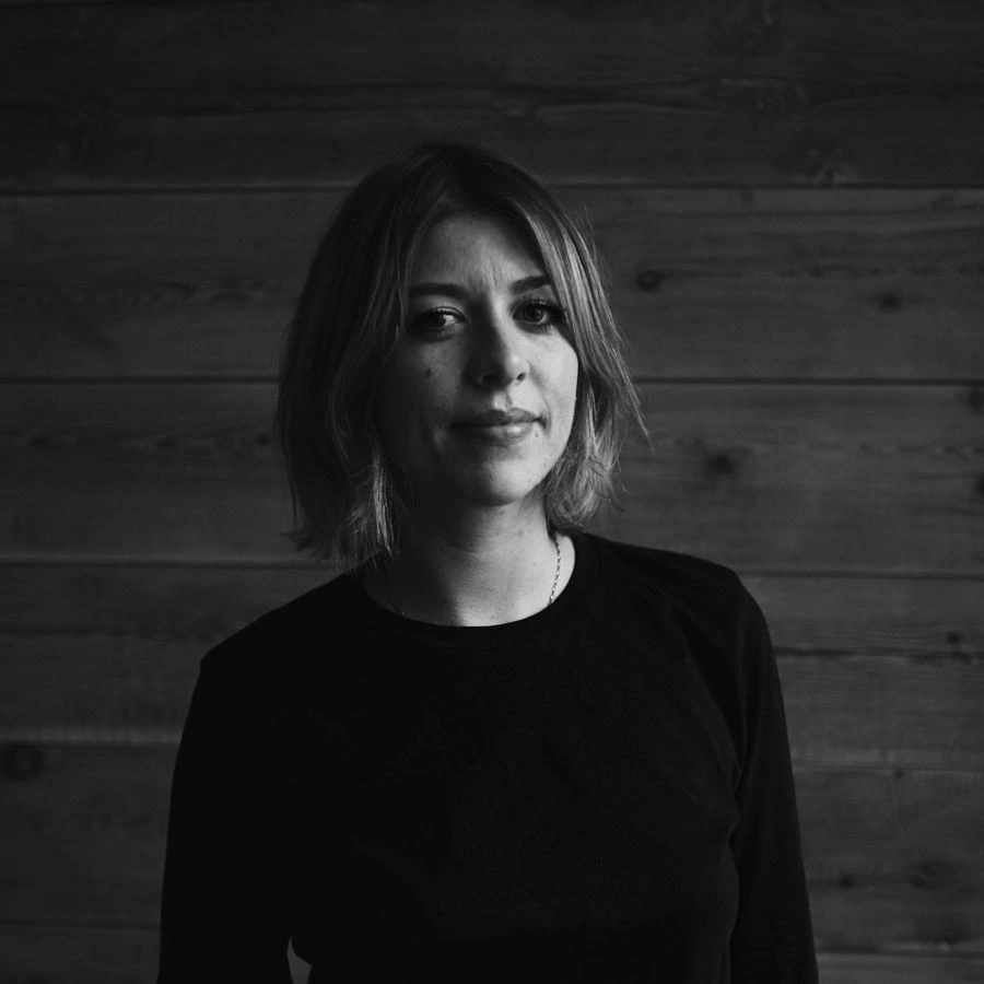 ELIZABETH DOONAN Smuggler Films