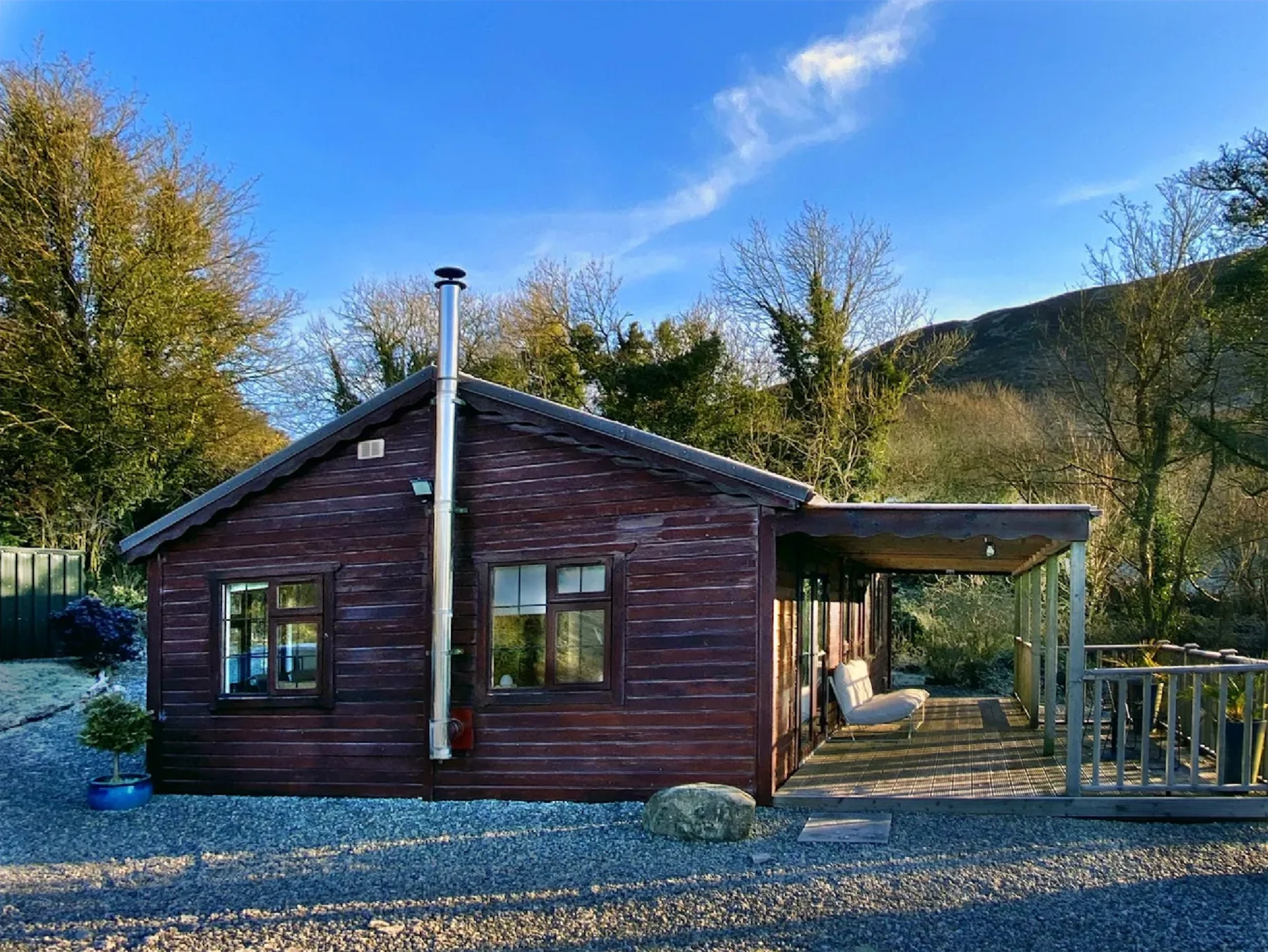 This Tipperary log cabin with gorgeously Scandi interiors is on the market for €299,500