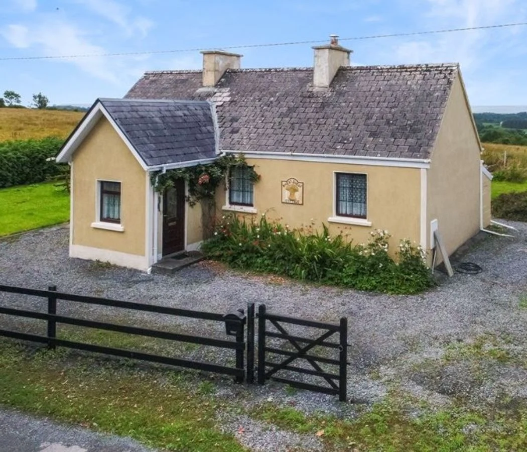 This charming countryside cottage tucked away in the heart of rural Galway is on the market for €175,000