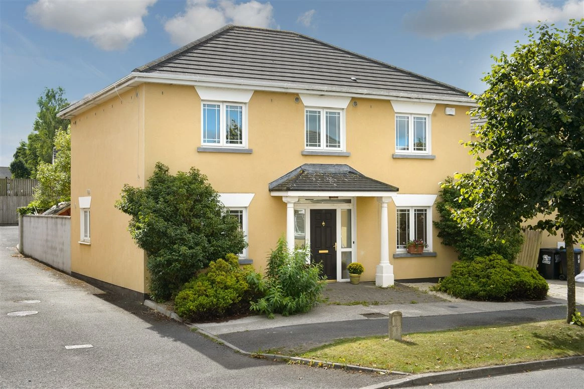 This spacious Portlaoise home with its own peaceful garden is on the market for €340,000 This spacious Portlaoise home with its own peaceful garden is on the market for €340,000