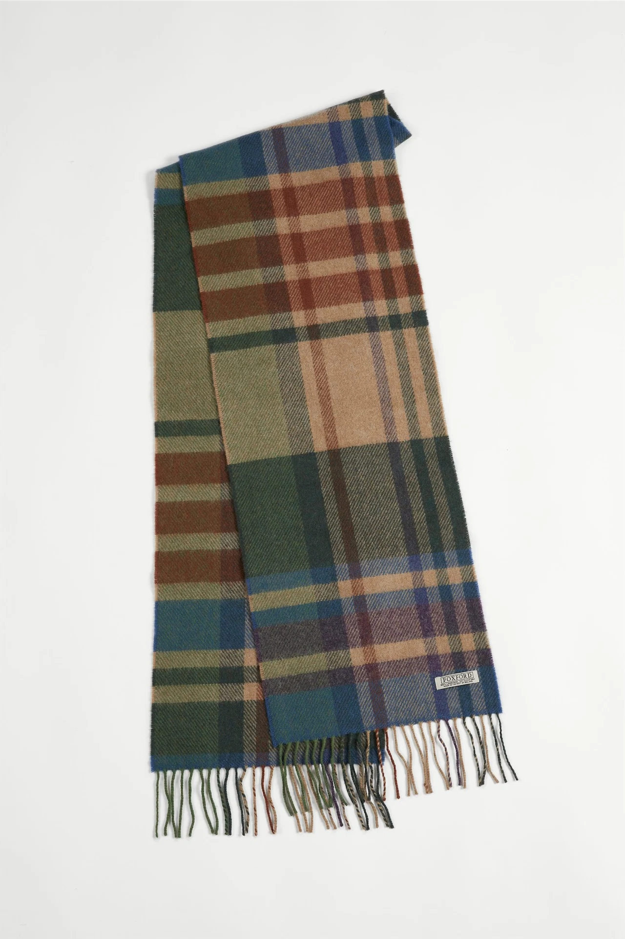 Country Border Lambswool Scarf, €25