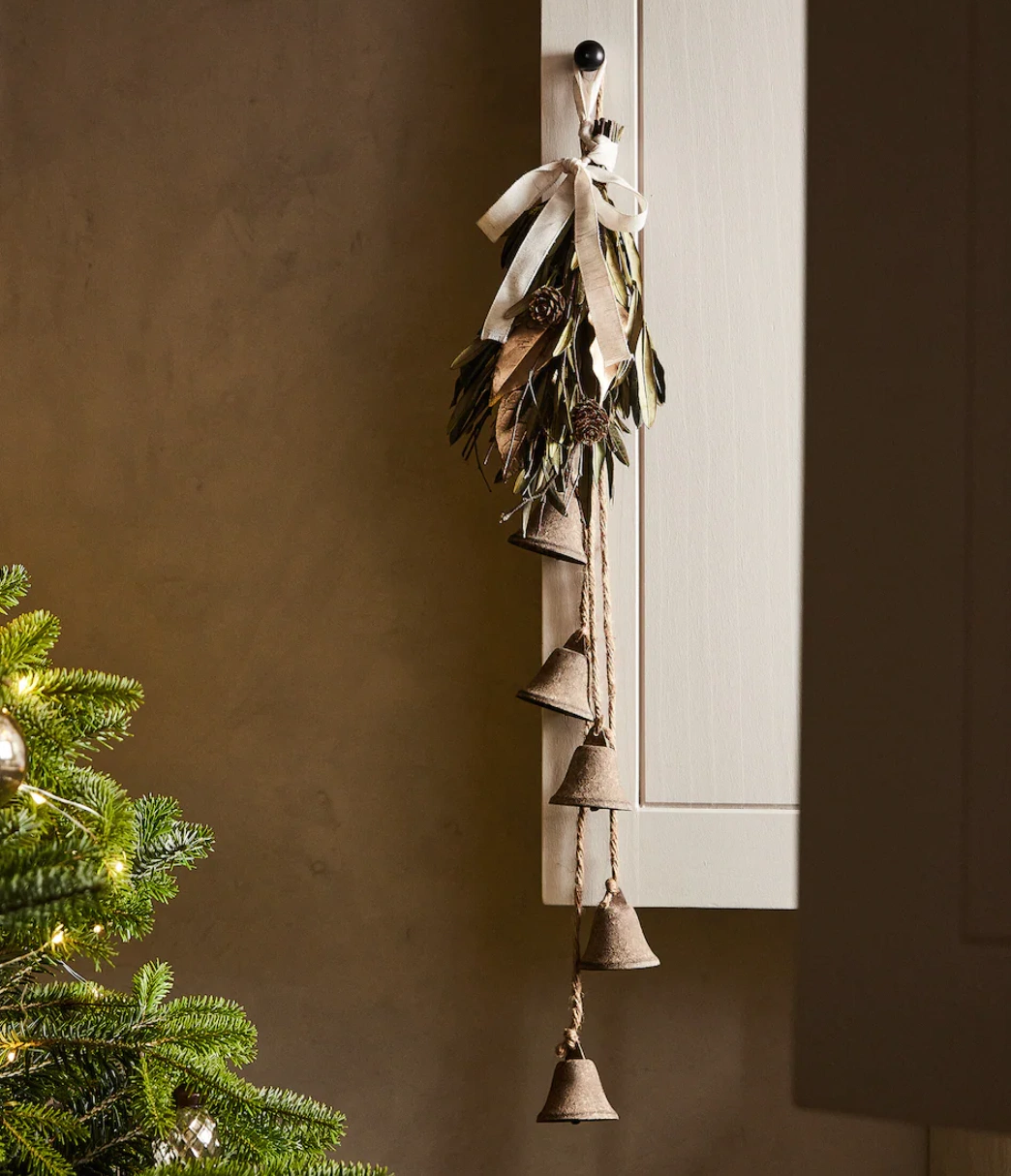 Oxidised Christmas bells wreath, €17.99