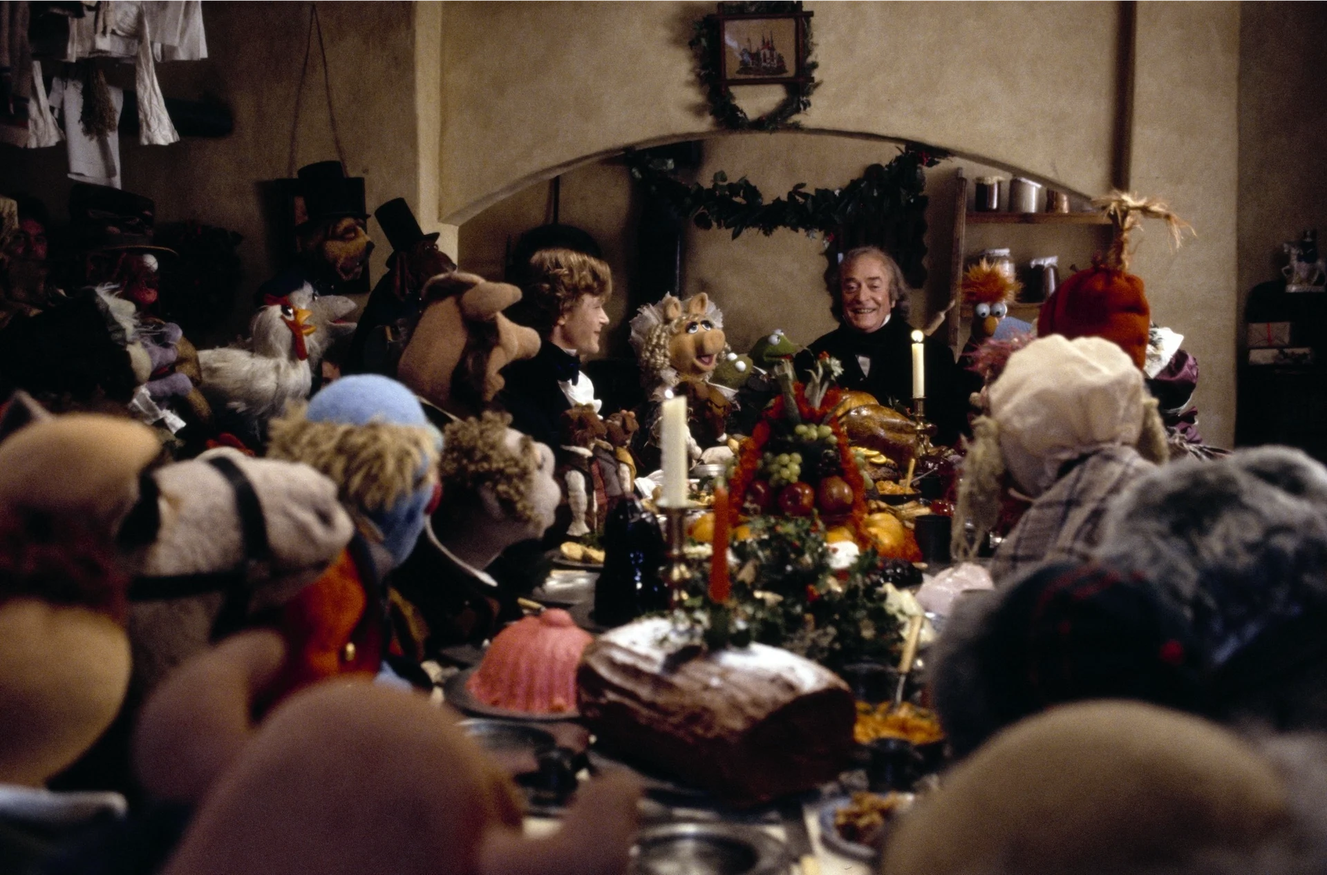 8 non-traditional Christmas movies we always watch during the festive season