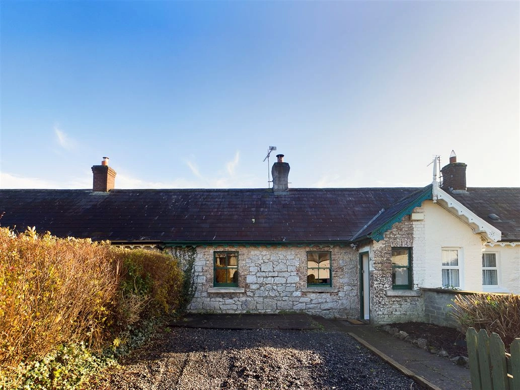 This adorable stone cottage in Co Kildare is on the market for €290,000 This adorable stone cottage in Co Kildare is on the market for €290,000