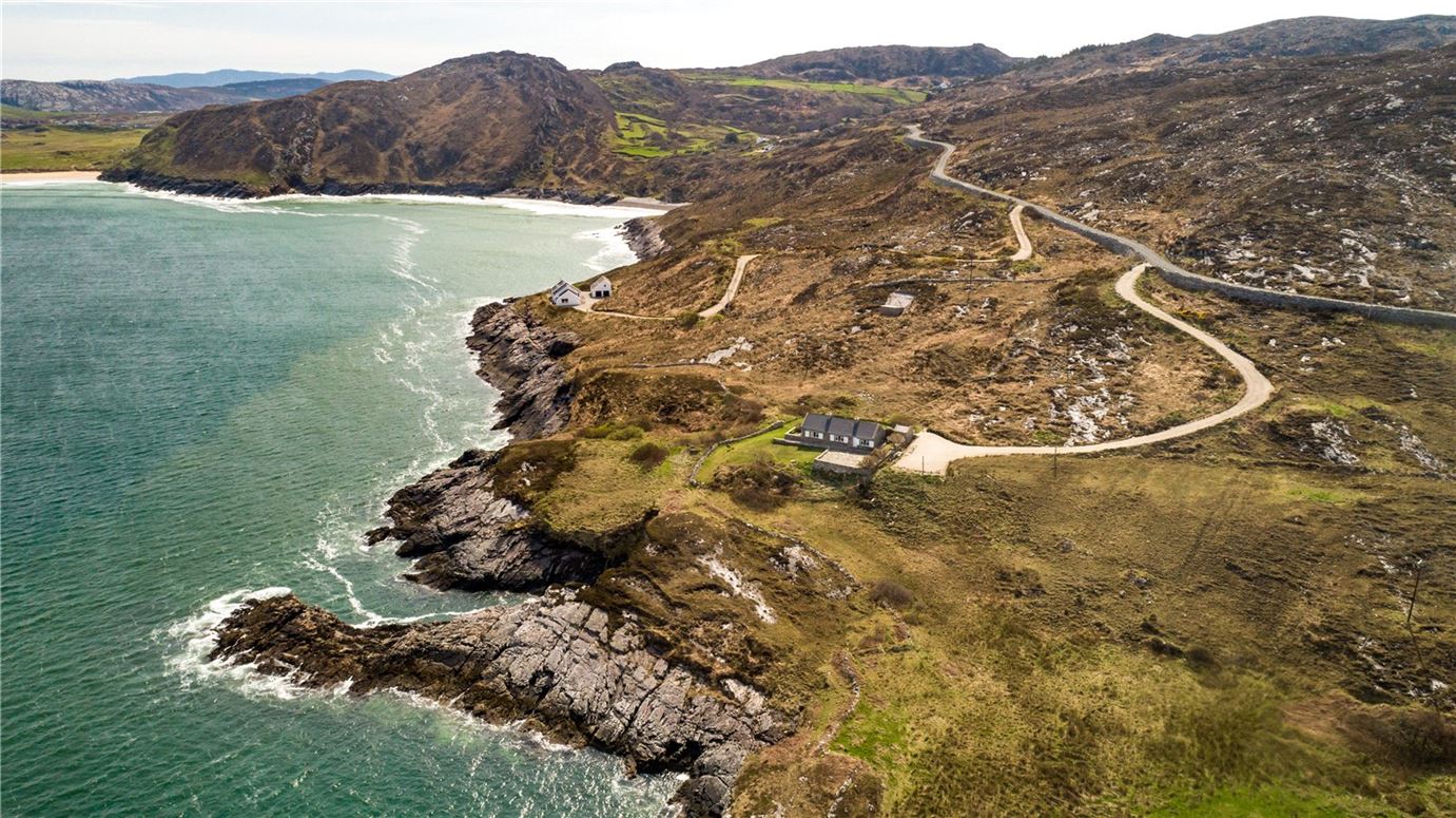 3 cottages for sale on the Atlantic coast with stunning sea views