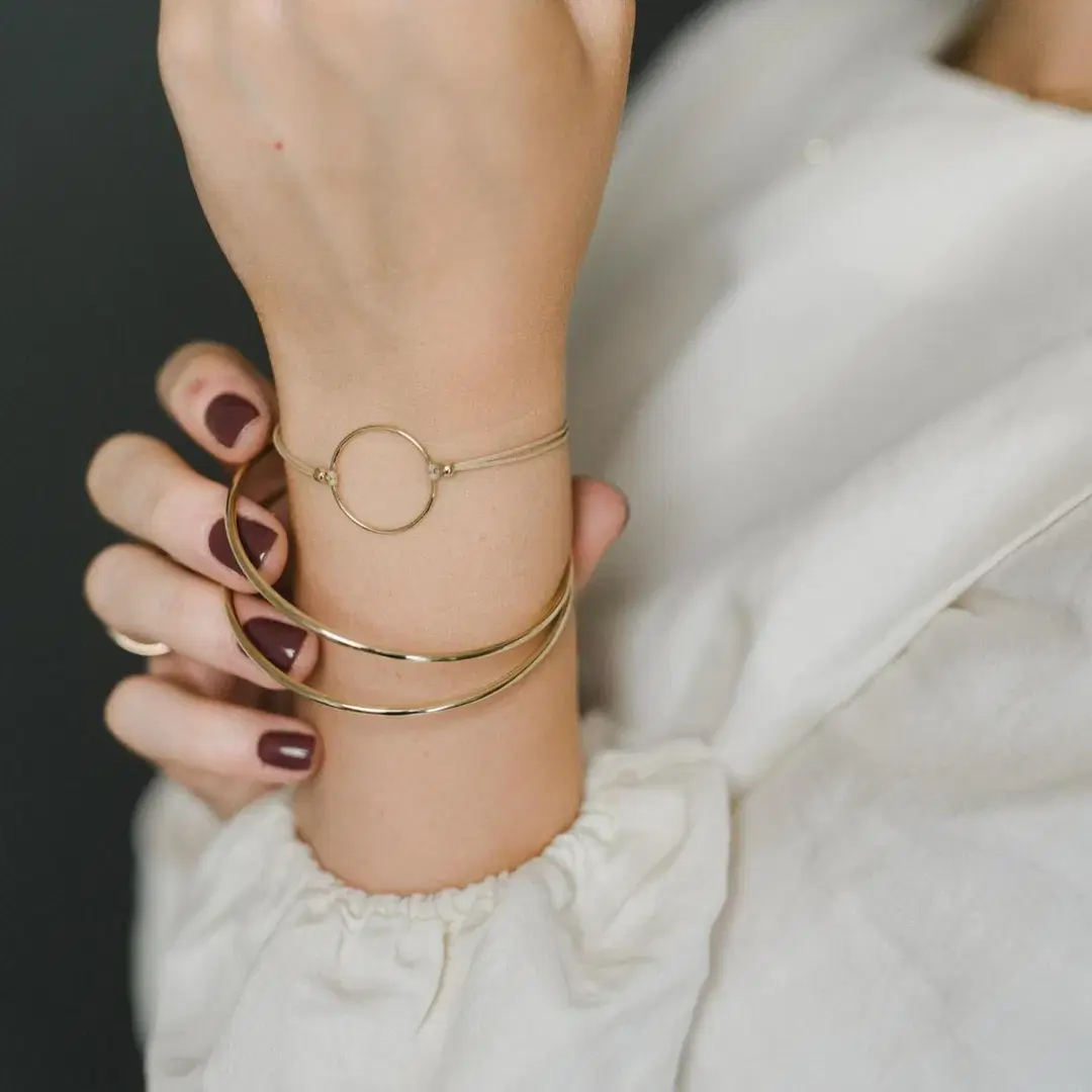 9kt Gold Solid Bangle, €550