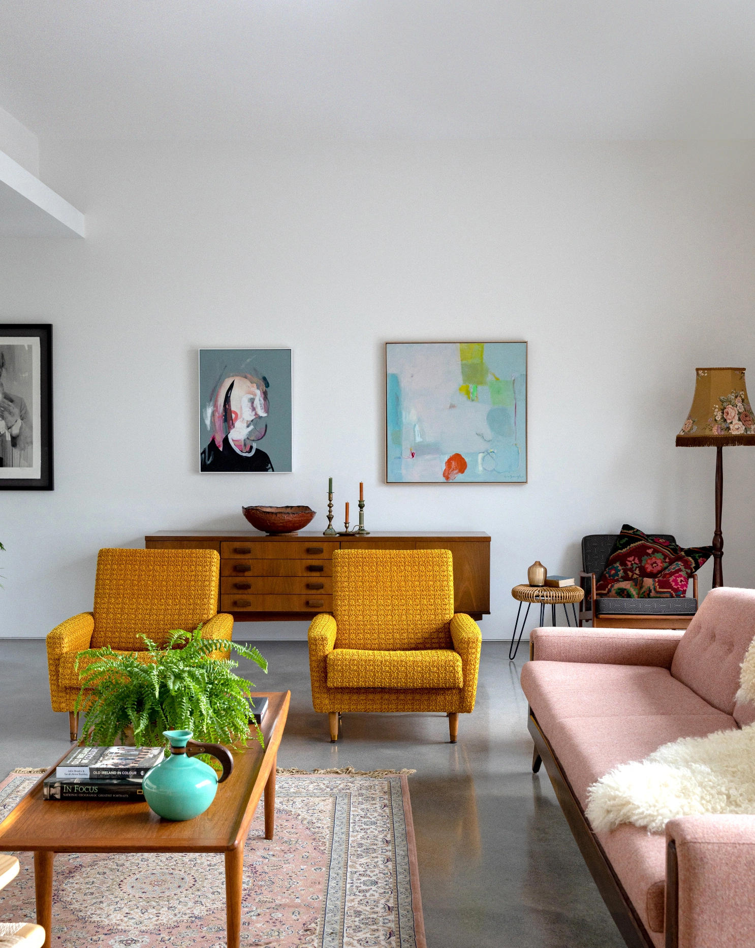 @florenceandhenri living room