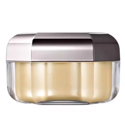 Fenty Beauty Pro Filt'r Instant Retouch Setting Powder in Banana, €29.70