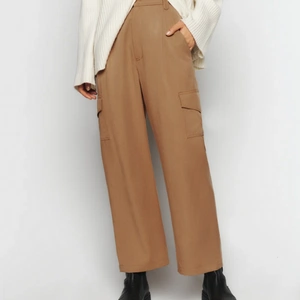 Jackson Pant, €243, Reformation