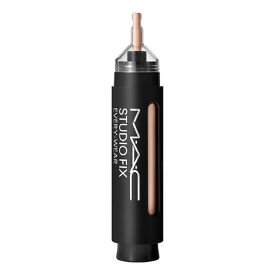 MAC Studio Fix Every Wear All-Over Face Pen, €34