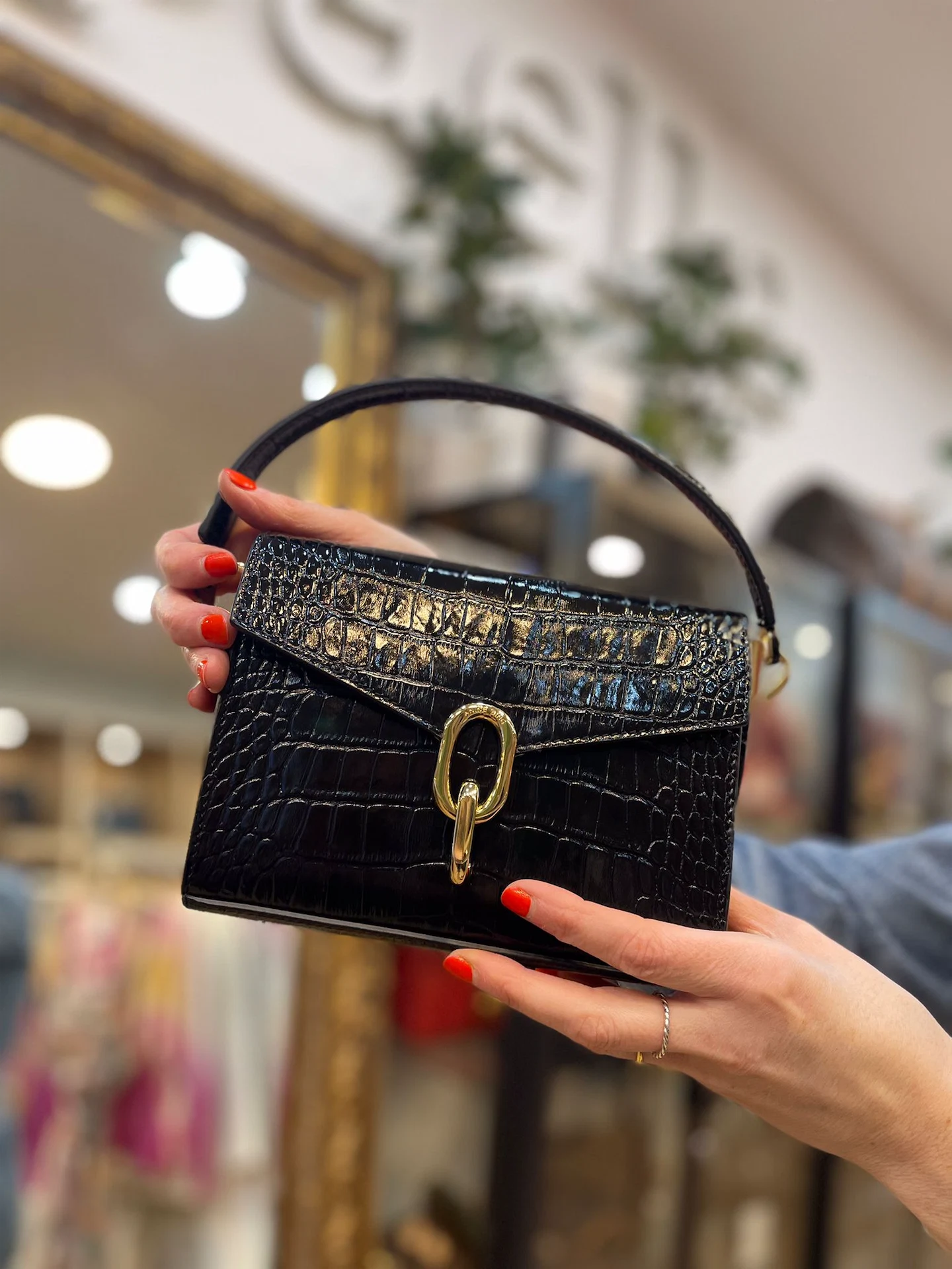 Member competition: WIN the Anine Bing Mini Colette bag from Siopaella