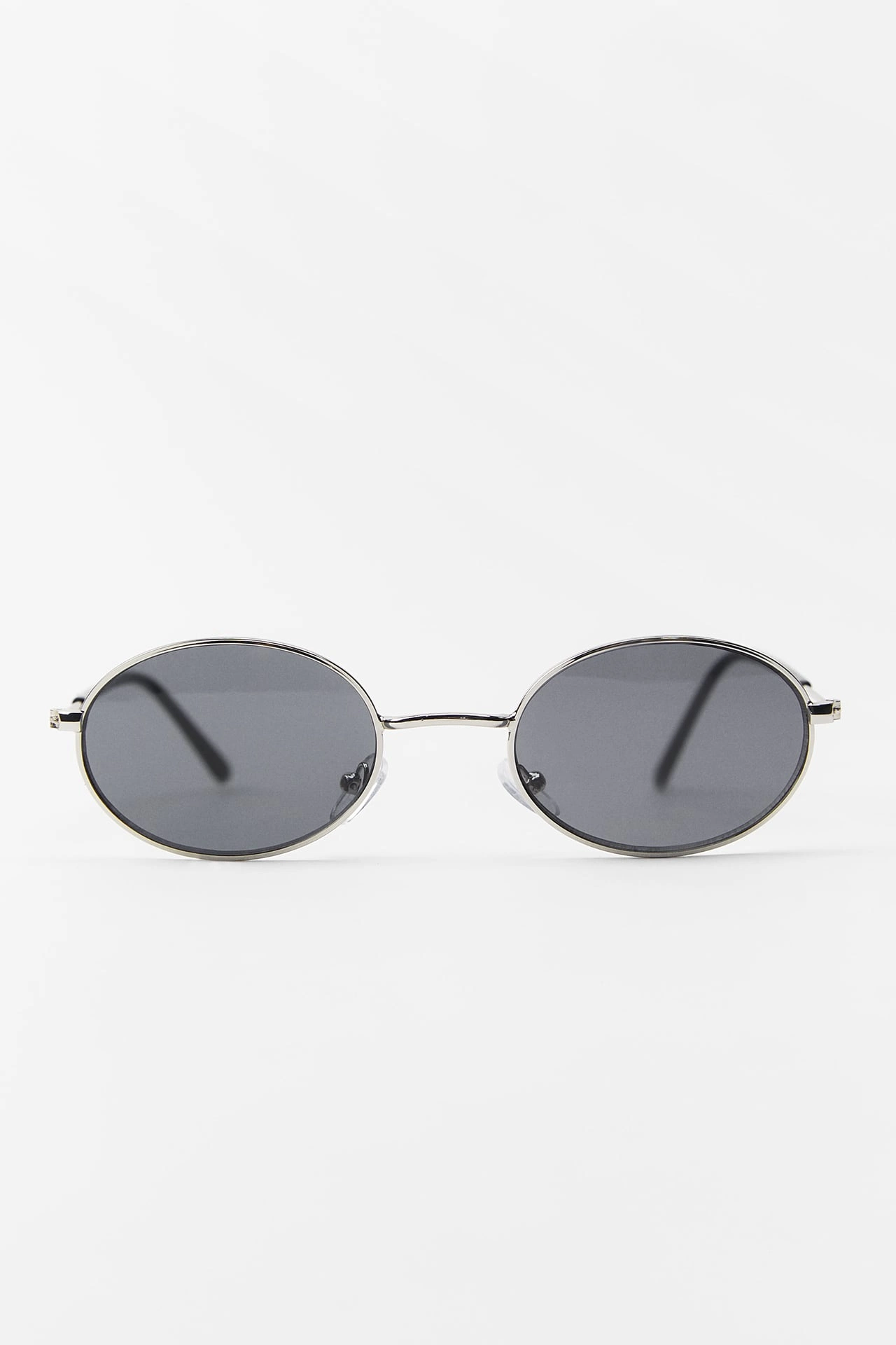 Oval Sunglasses, €19.95, Zara