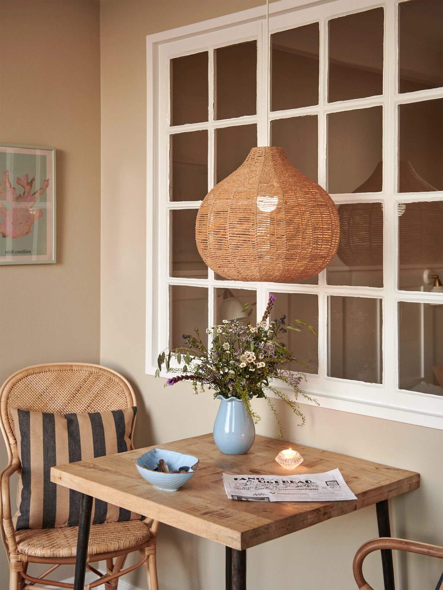 Lamp shade, €36.40; Vase, €8.42; Shell plate, €7.70