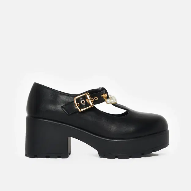 Sai Mary Janes ' Imperial Valley Edition', €55, KOI