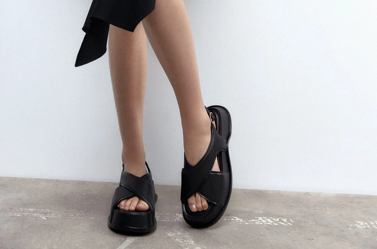 Zara, Leather Sandals Criss-Cross Straps, €99.95