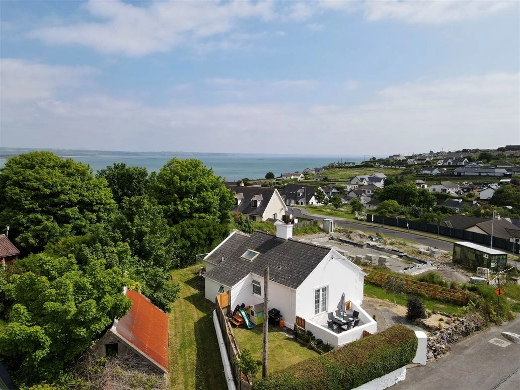 This charming seaside cottage in Co Waterford is on the market for €275,000
