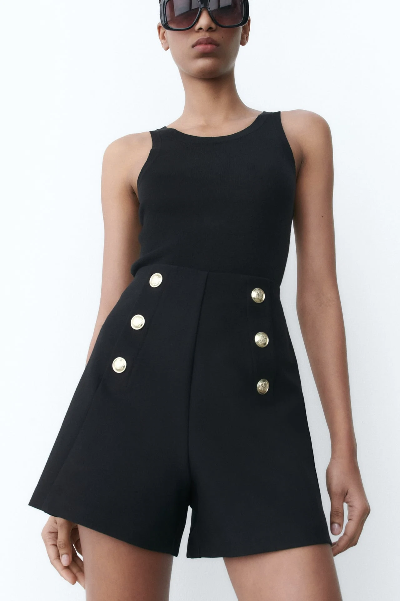 Zara, High Waist Bermudas with Buttons, €29.95