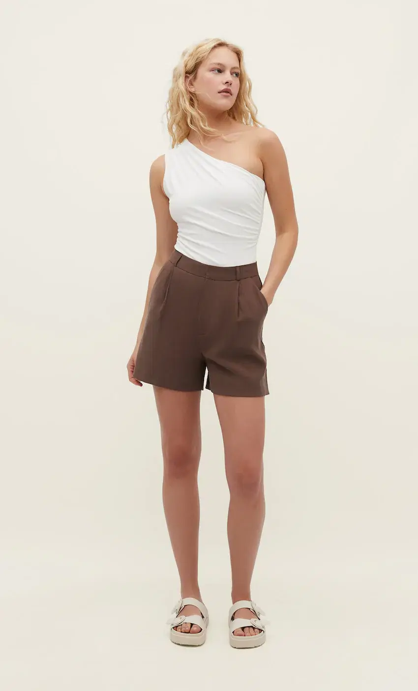 Stradivarius, Smart Shorts with Darts, €22.99