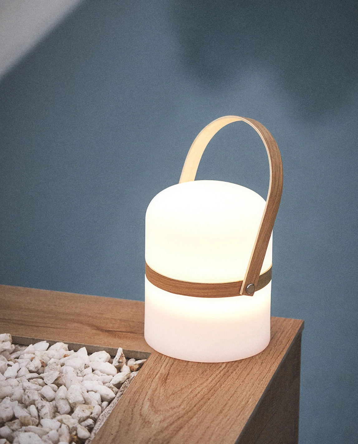 Cordless lamp with handle, €49.99, Zara Home